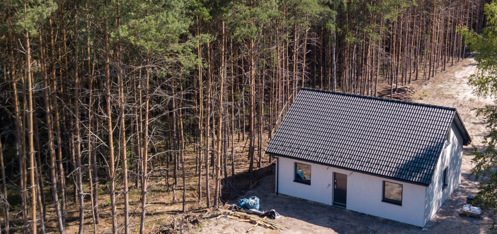 Co bardziej się opłaca: mieszkanie w bloku czy dom prefabrykowany?